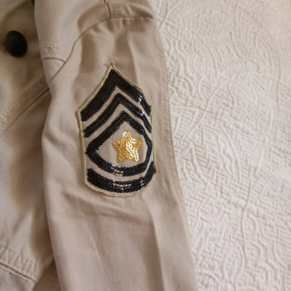 NEW Guess Military-Style Beige Jacket Kids Embellished Collar & Button Accents M - Picture 6 of 13